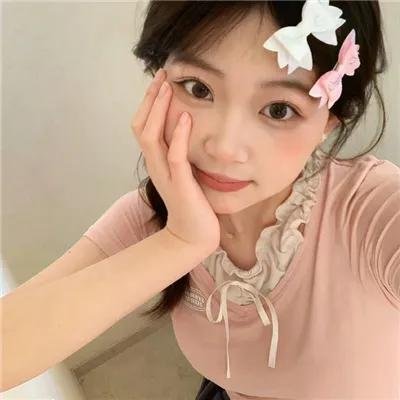 哈啰,我叫朵莉丝